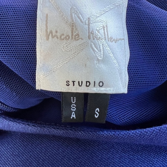 Nicole Miller Studio Long Sleeve Dress - Picture 5 of 5